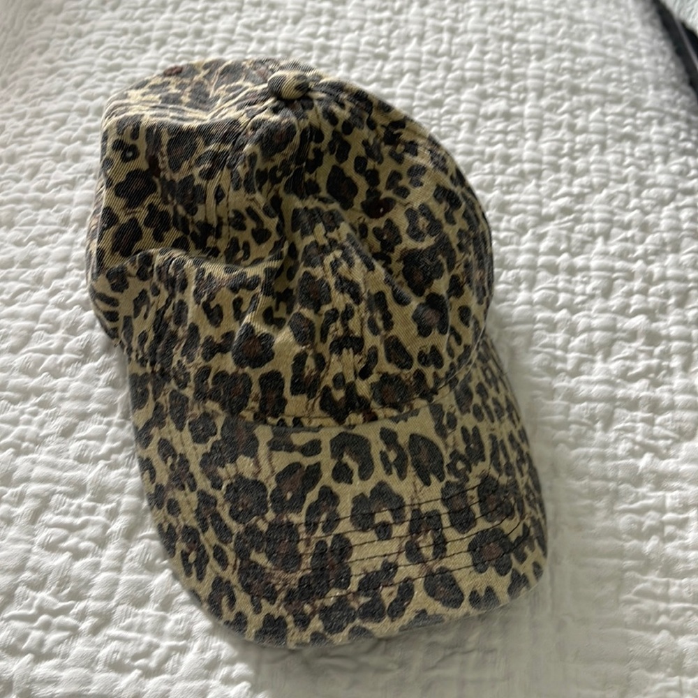 Leopard Anthropologie hat